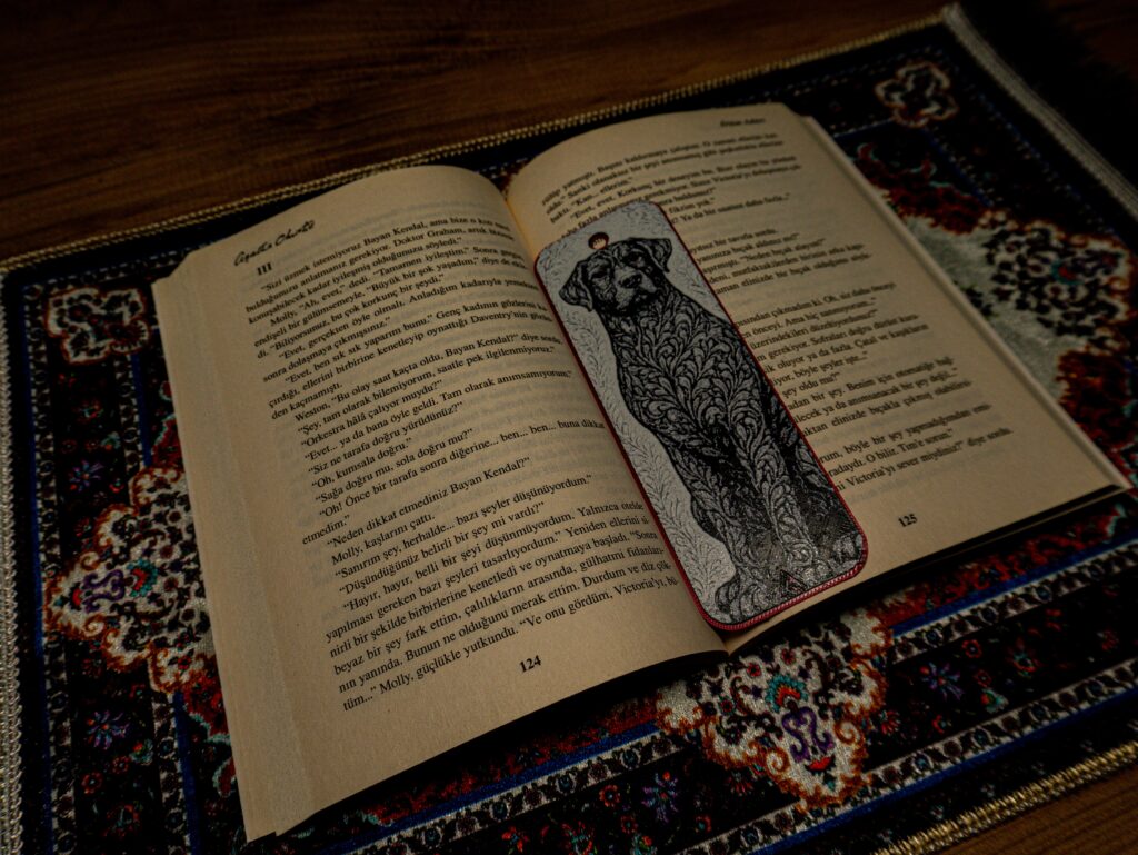Ornamental Dog Labrador - Hueforge Bookmark gallery 4