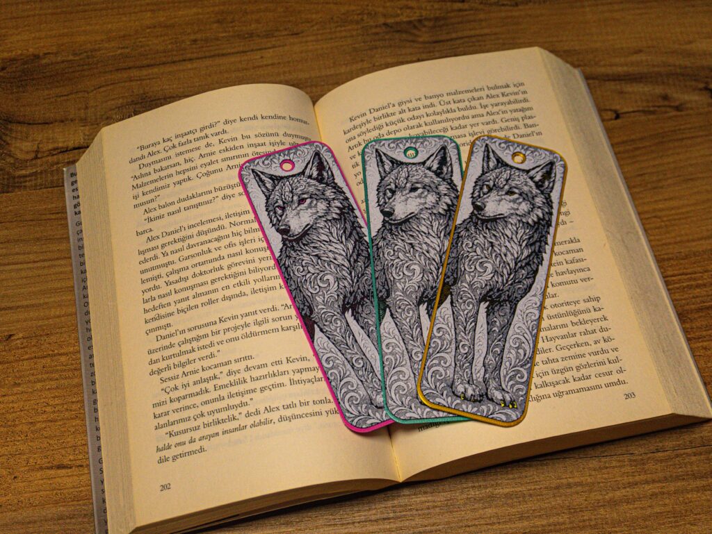 Ornamental Wolf - Hueforge Bookmark gallery 4