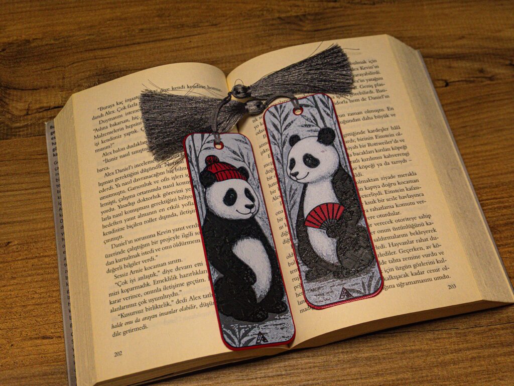Romantic Panda Couple - Hueforge Bookmark gallery 3