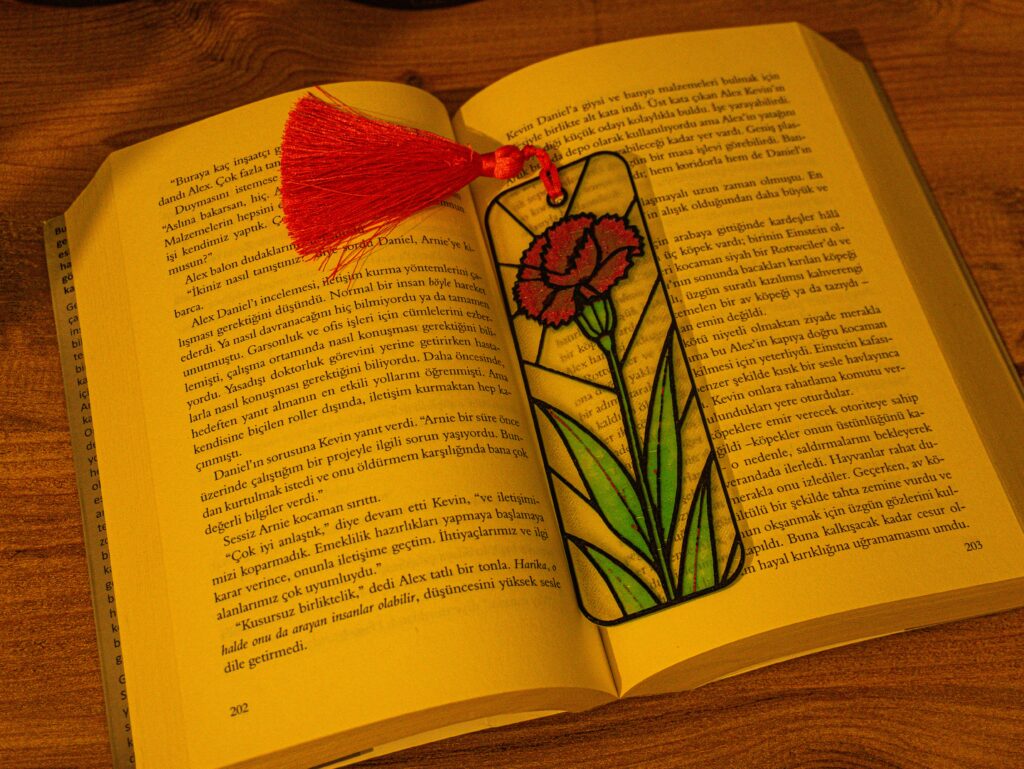 Stained Glass Clove - Hueforge Bookmark gallery 3